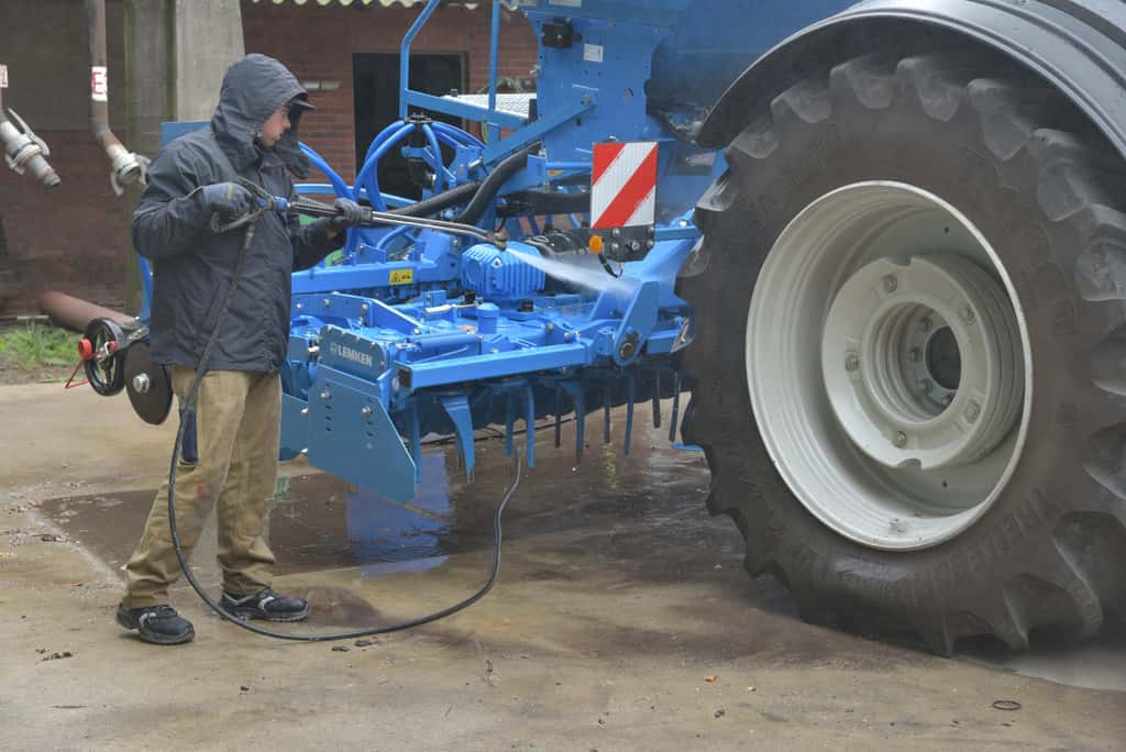 Mindestlohn steigt ab 2025 Stundenzahl für Minijobber in der Landwirtschaft anpassen?