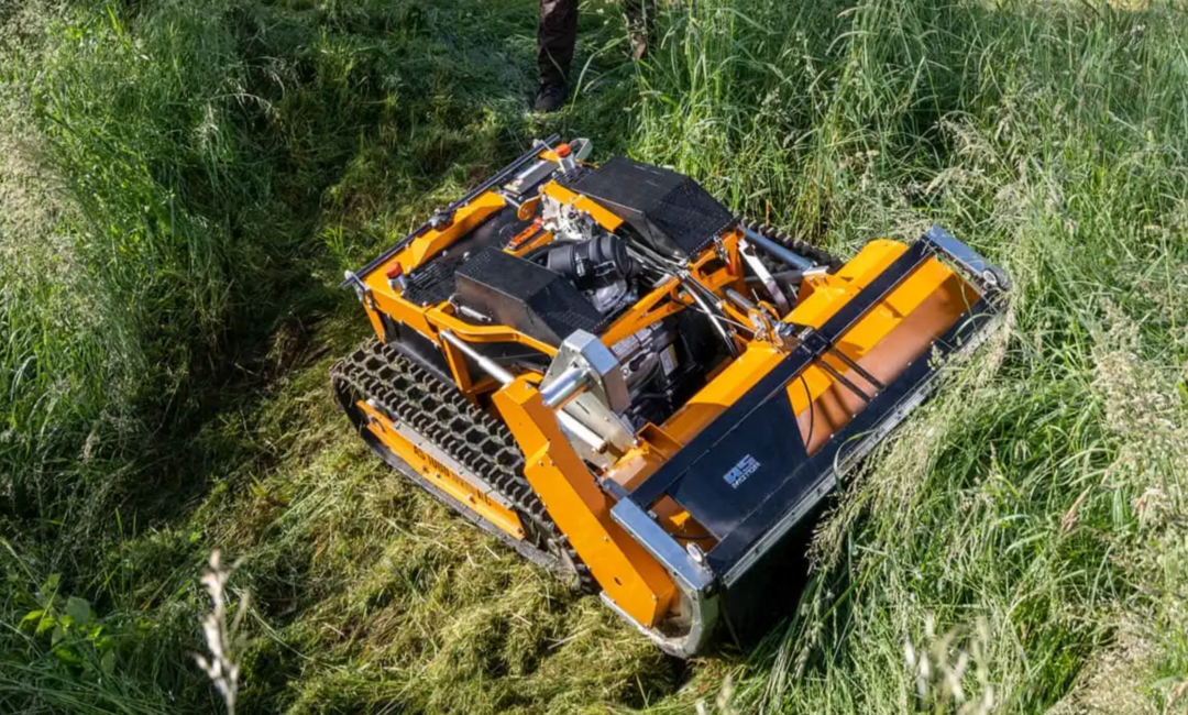 Ferngesteuerte Mähraupe AS 1000 Ovis RC top agrar online