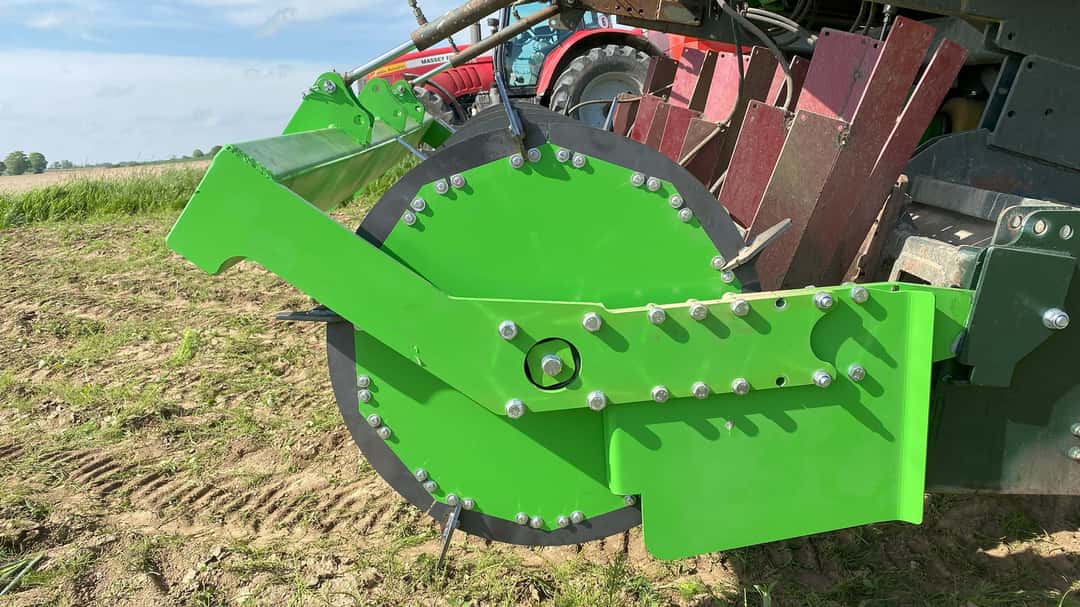 Rotierender Dammformer der All-In-One GmbH für top-Kartoffeln | top ...