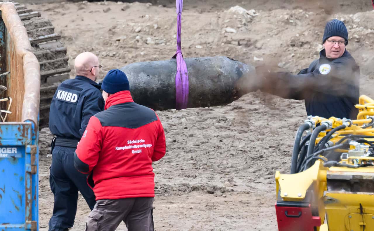 22 World War II bombs in a field: owner has to pay €50,000 to the city