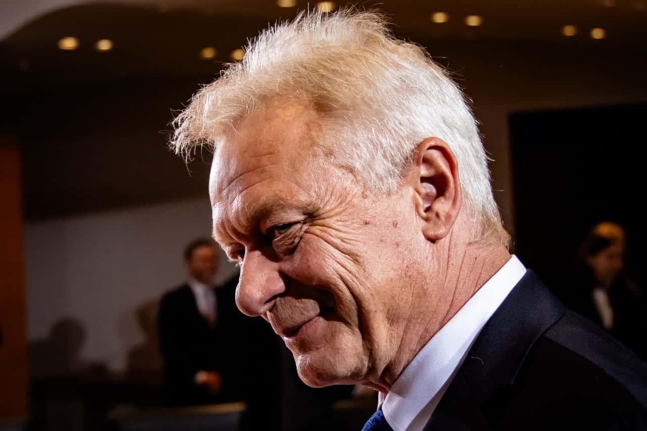 Auf-wen-Alois-Rainer-in-Br-ssel-z-hlen-kann
