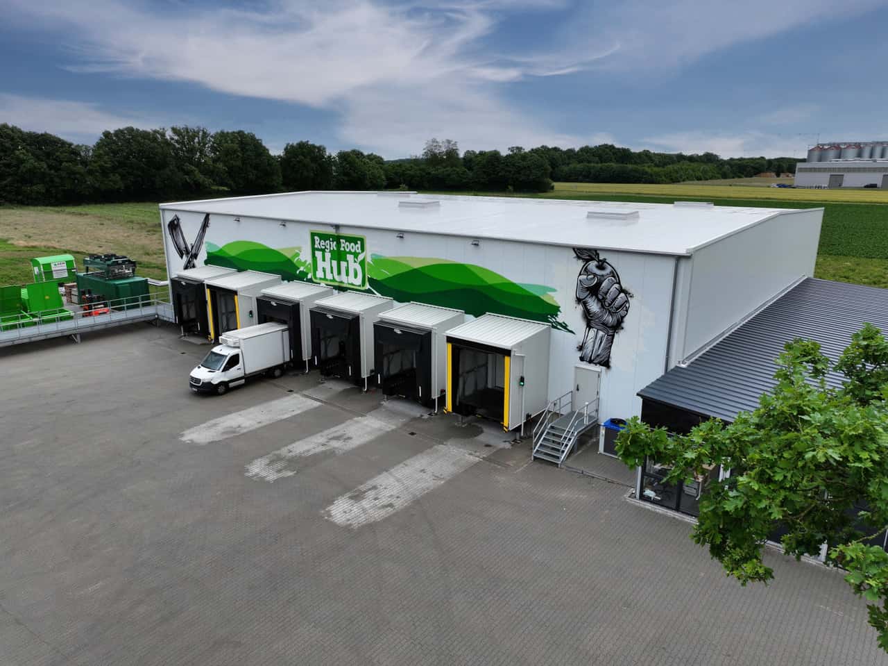 Direct marketing at lower cost: Local logistics center for regional food