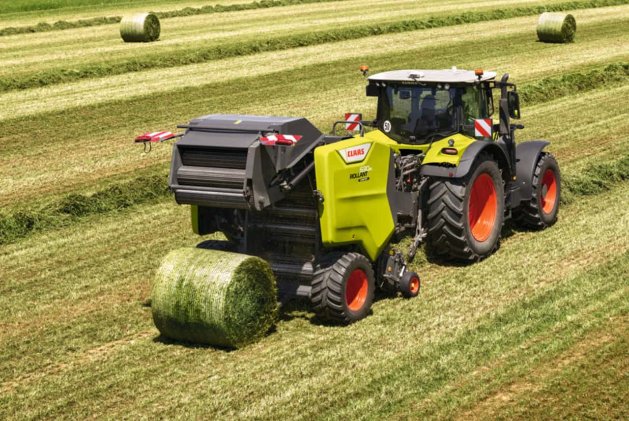 Neue-Claas-Rollant-630-RC-kommt-mit-25-Messer-Schneidwerk-und-Multiflow-Pickup