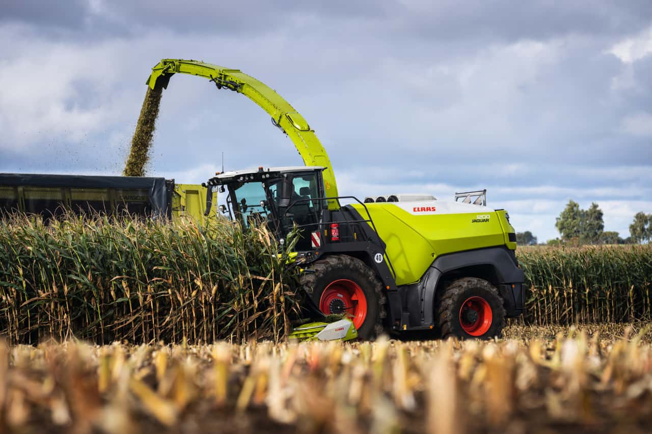 Der-neue-Claas-Jaguar-1000-H-ckseln-mit-ber-1-000-PS
