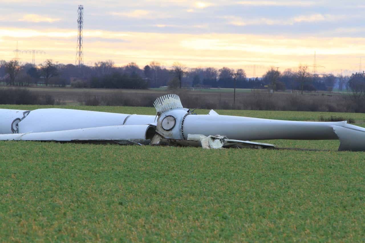 125-m-hohes-Windrad-vom-Typ-Nordex-N149-havariert