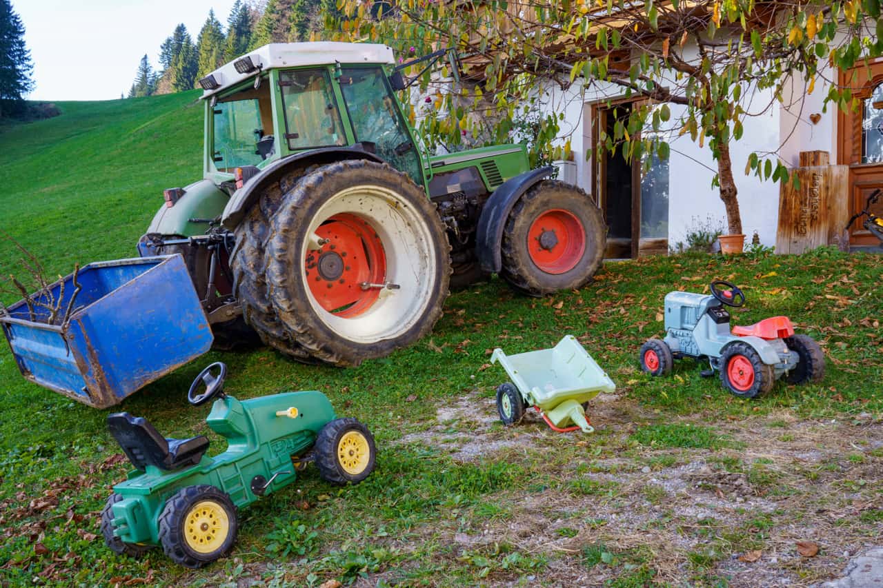 SVLFG-f-rdert-R-ckfahrkameras-bei-Landmaschinen