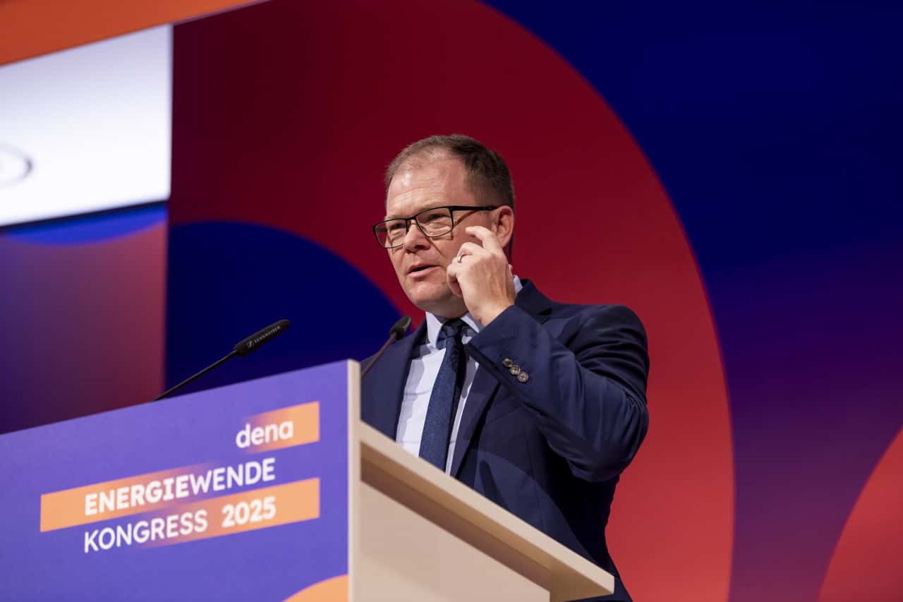 Umweltminister Carsten Schneider will an 65-Prozent-Erneuerbaren-Vorgabe im Heizungsgesetz festhalten | top agrar