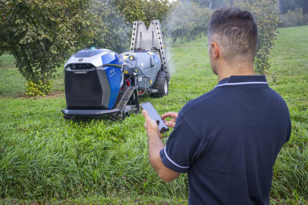 New-Holland-stellt-R4-Roboterserie-f-r-den-Spezialkulturanbau-vor