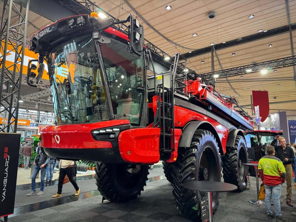 Vanguard-55-ersetzt-Condor-5-im-Agrifac-Spritzenprogramm