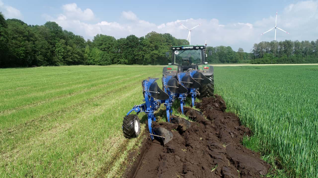 Ackerstatus-EU-Parlament-segnet-neue-Gr-nlandregeln-ab