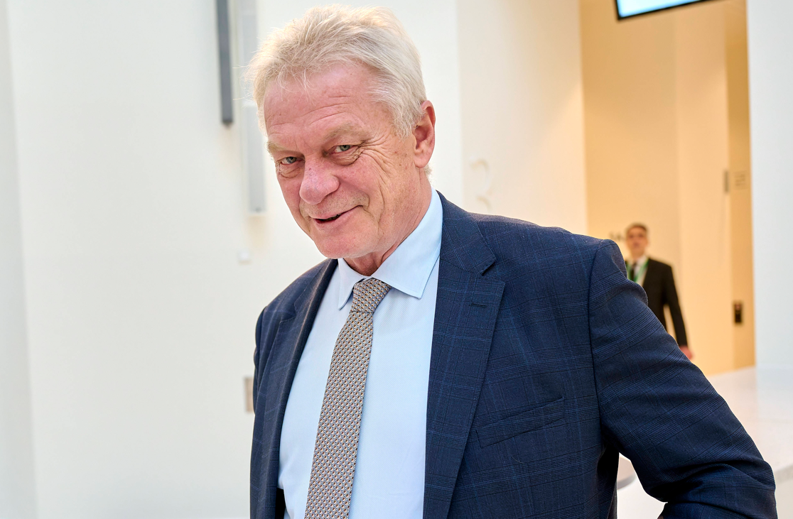 Rainer-beklagt-berbordende-B-rokratie