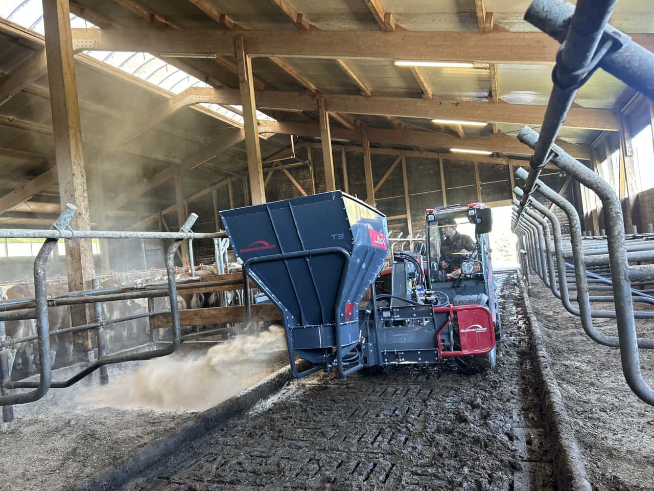 Mit-dem-LiboX-Boxen-bequem-einstreuen