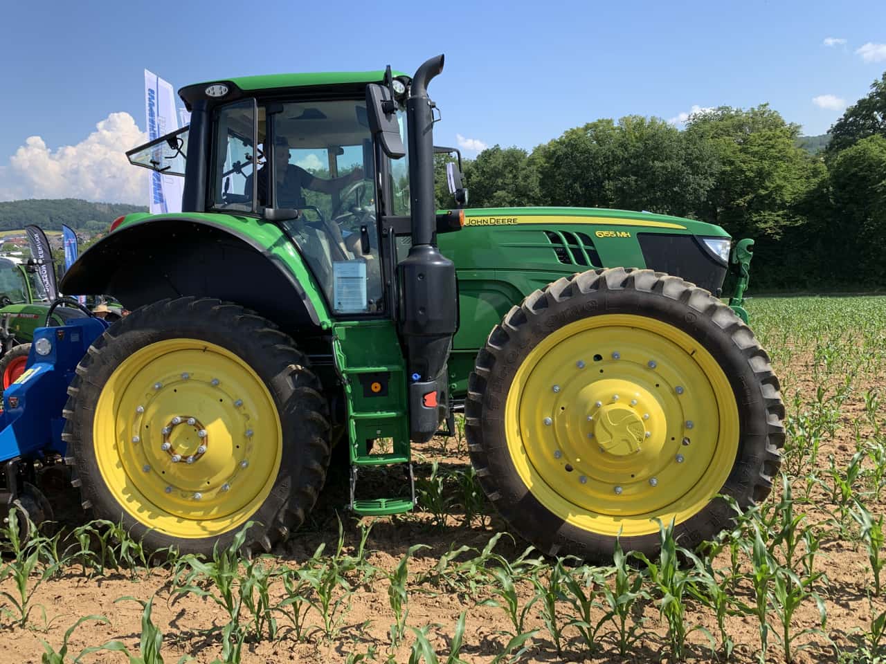 Traktorreifen-mehr-als-schwarz-und-rund