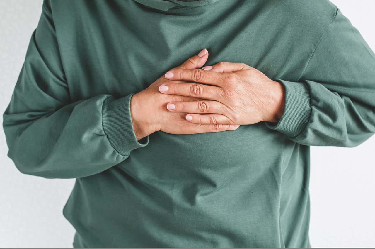 Landwirt-arbeitet-f-nf-Stunden-auf-Hof-mit-akutem-Herzinfarkt