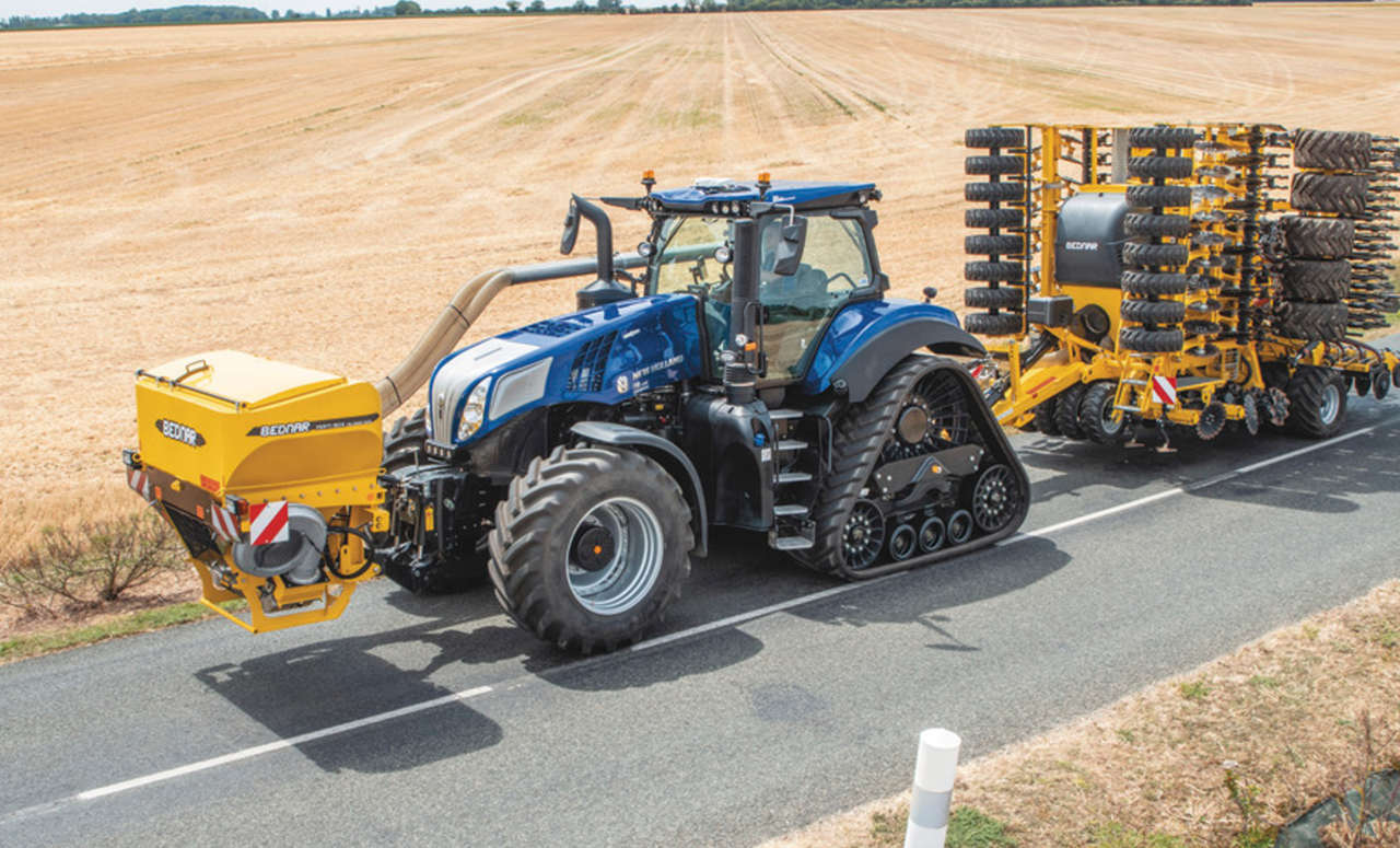 Case-Steyr-H-ndler-Reise-bekommt-New-Holland-Vertrieb-dazu