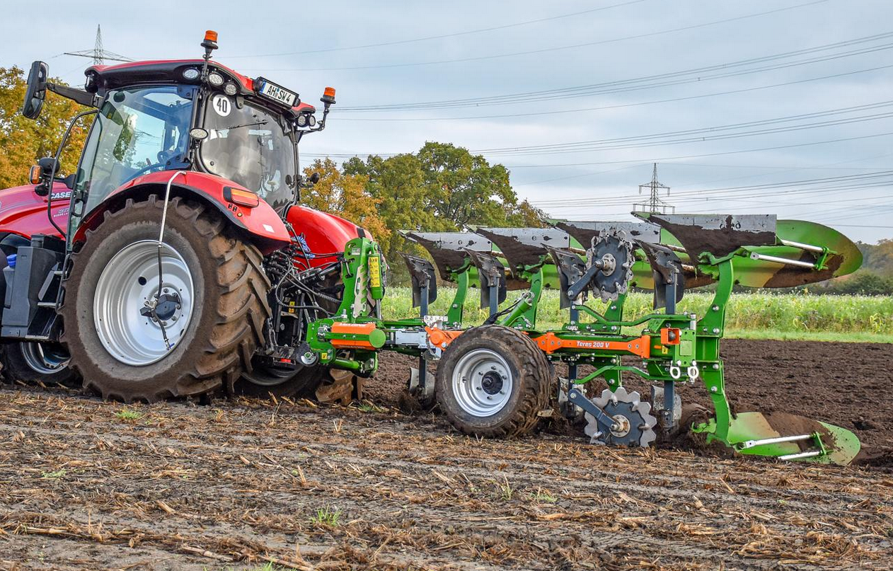 Ploughing quickly, incorporating cleanly - | Teres 200 in the top agrar ...