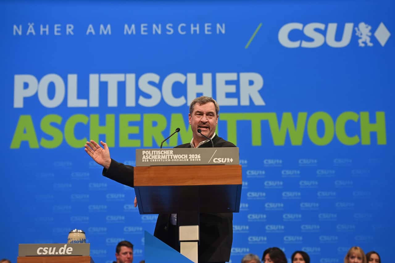 Söder holt die Weißwurst und den „schwarzen Metzger“ wieder hervor