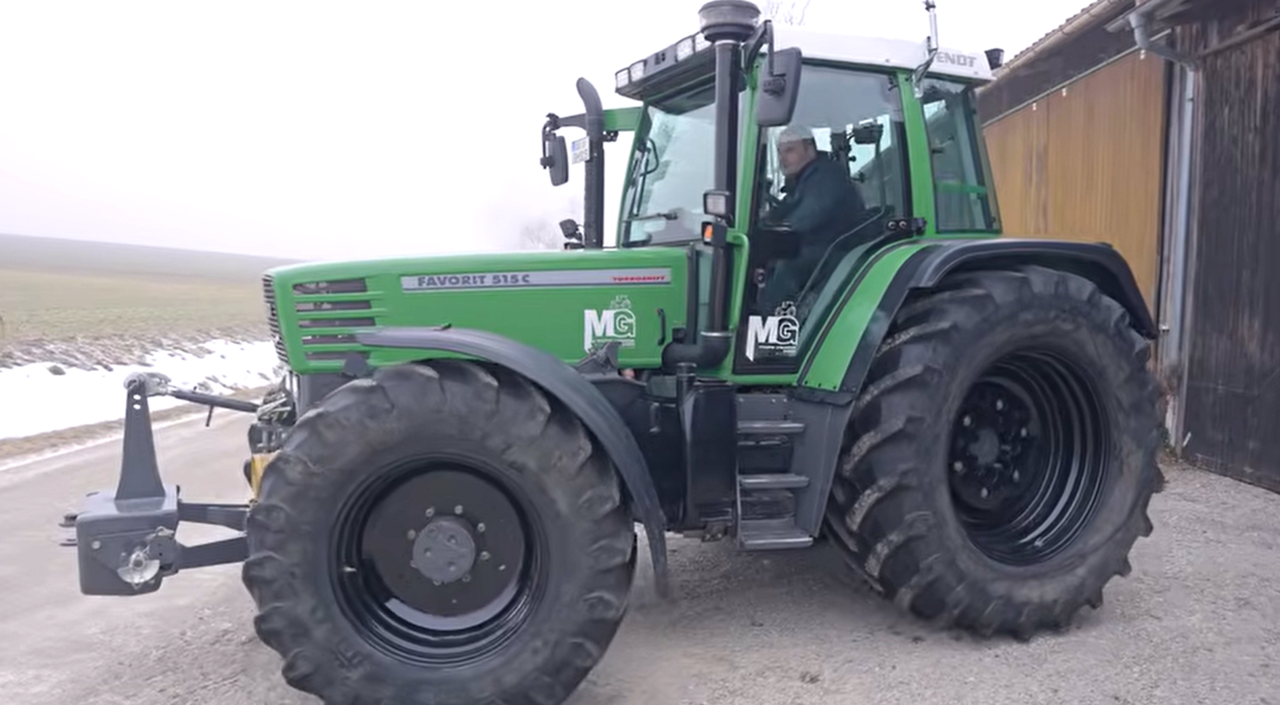 Farmer restores Fendt Favorit 515C - | A sealing rubber for €900
