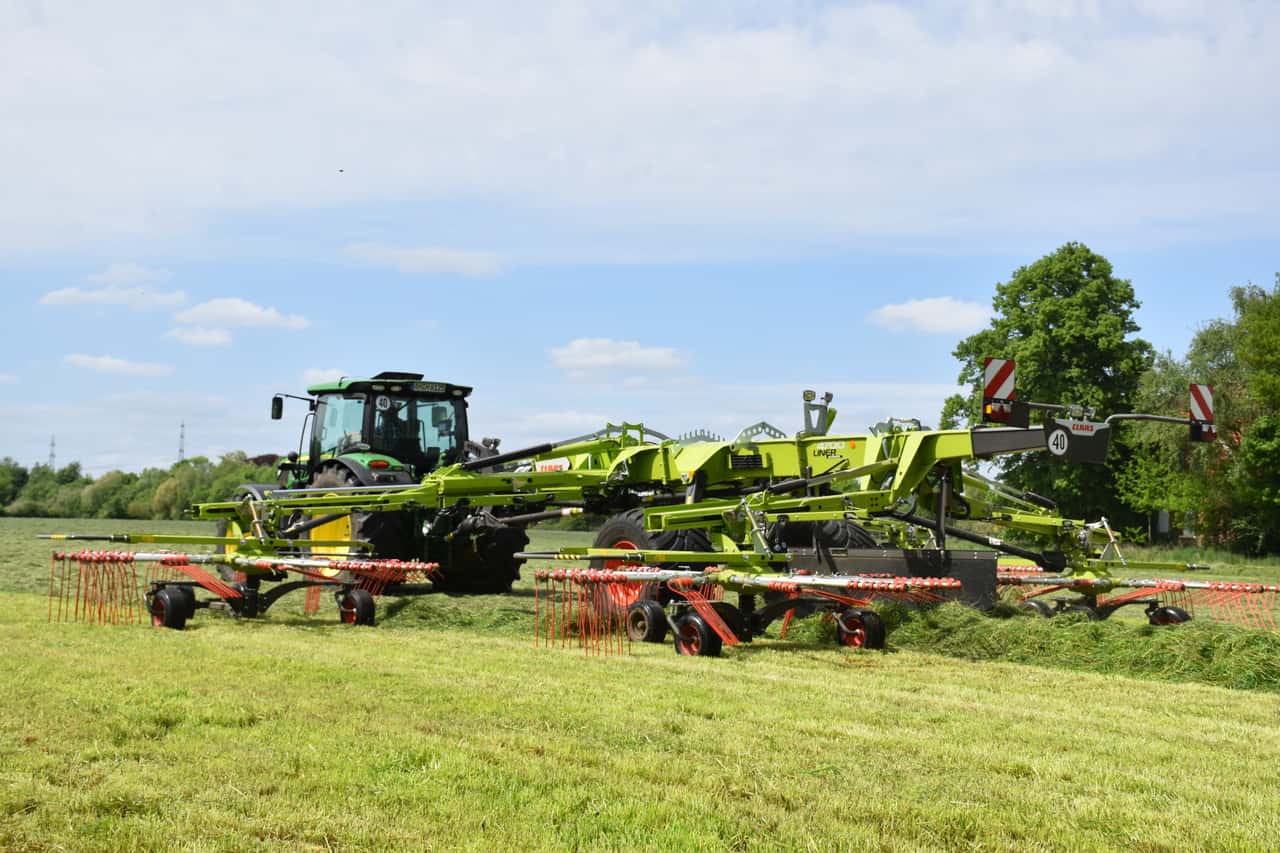top agrar testet den Vierkreiselschwader Claas Liner 4700
