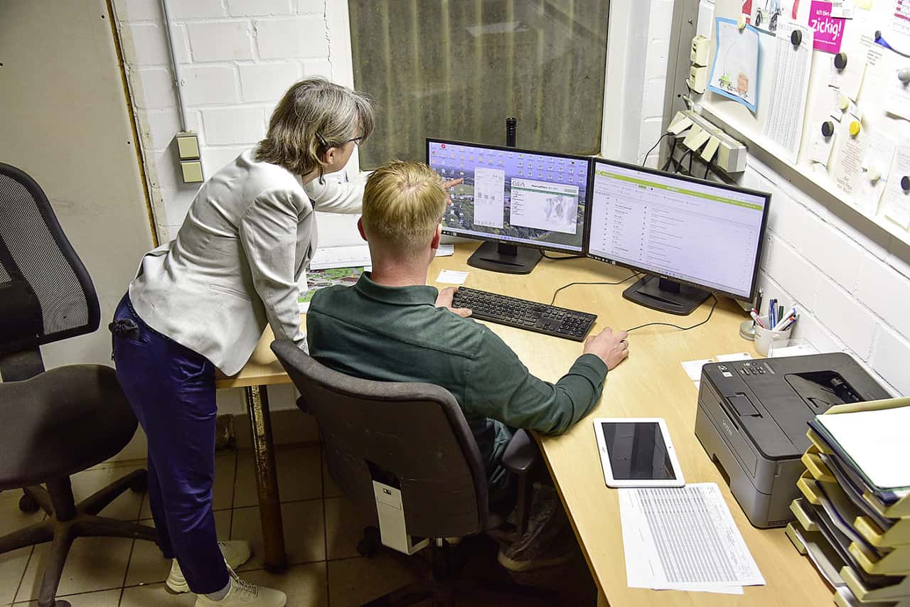 Which programs do farmers need in the office?