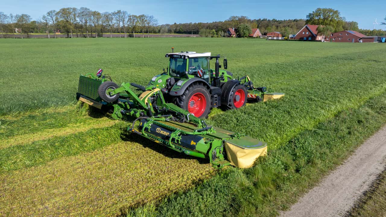 Krone presents new EasyCut B 1250 CV Fold Collect mower