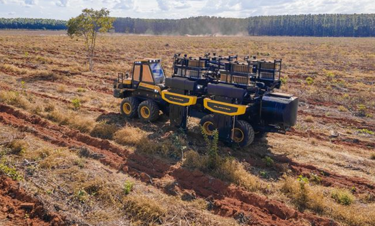 Ponsse-pr-sentiert-Baumpflanzmaschine-Buffalo-Planter