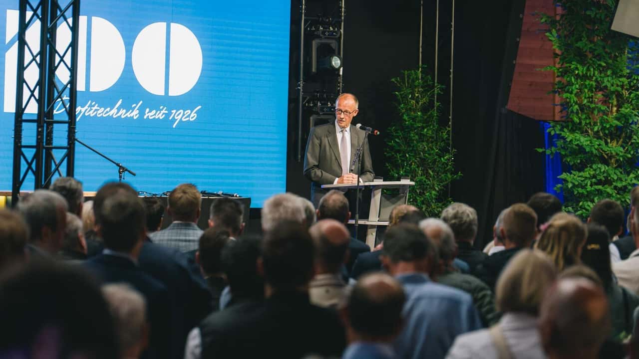 -Heute-Vogt-Montag-Trump-Bundeskanzler-Merz-besucht-Landtechnikh-ndler