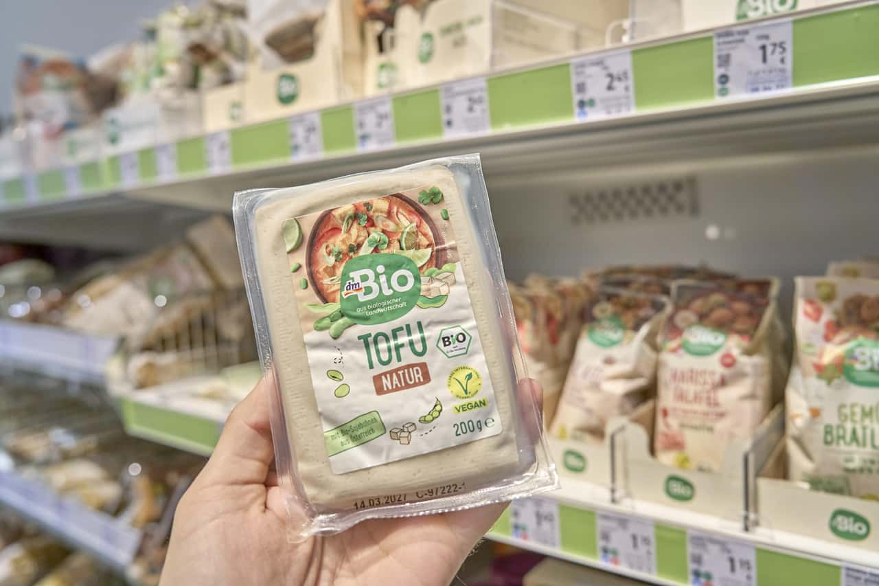 Proteinvergleich: Tofu liegt im Nachhaltigkeitscheck vorn