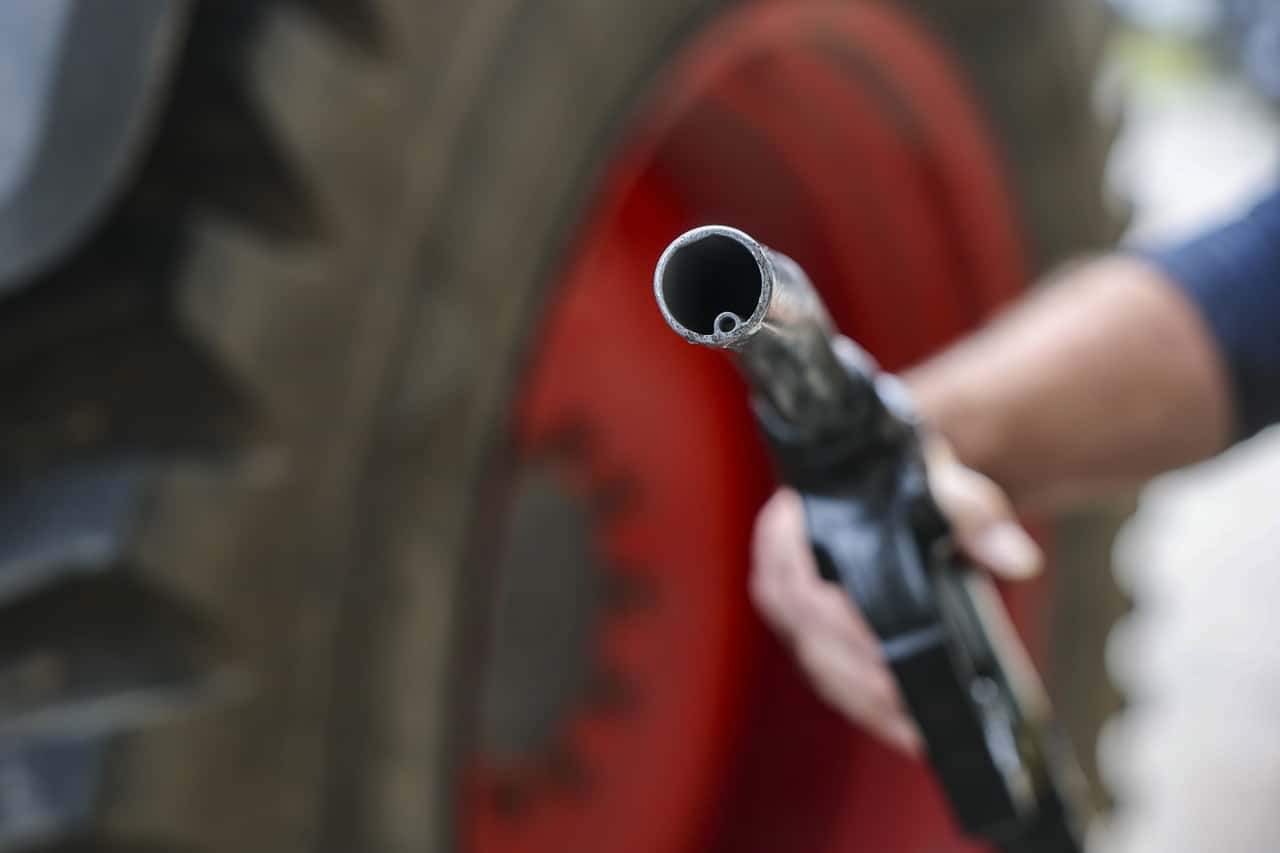 Federal and state governments likely in agreement: Fuel discount and price ...