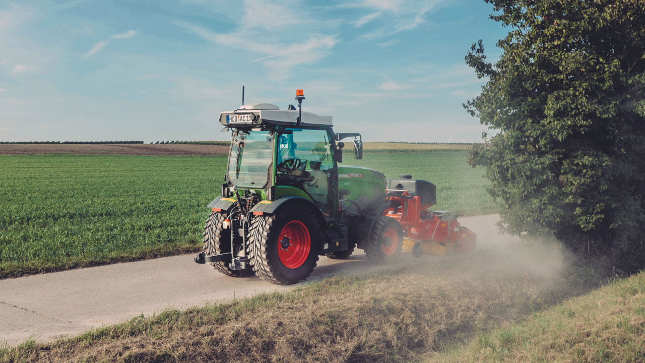 Kabinenloser Traktor: Autonom auf dem Feld unterwegs