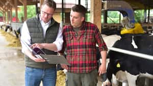 Edeka treibt Klimaprojekt Milch voran