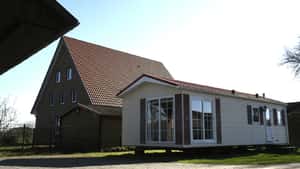 Umnutzung alter Hofgebäude: Mobilheim überbrückt die Sanierungszeit