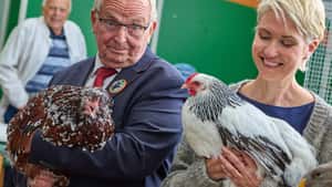 Backhaus kündigt Bau von zwei Schlachthöfen in Mecklenburg-Vorpommern an