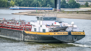 Rheinpegel fällt schon wieder auf kritisches Niveau