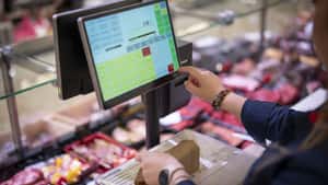 Deutsche kaufen seltener Fleisch – aber mehr auf einmal